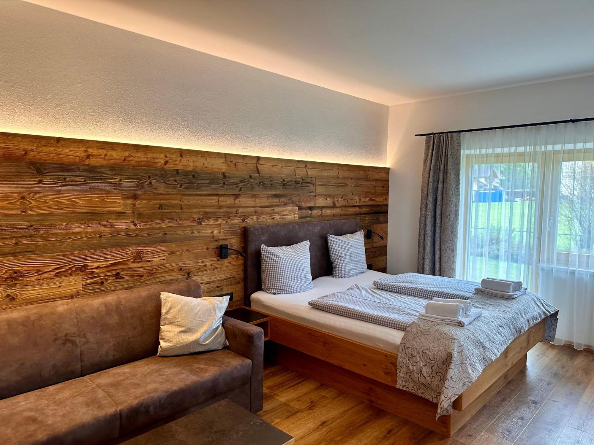 Aktiv Apartments Лойташ Екстериор снимка