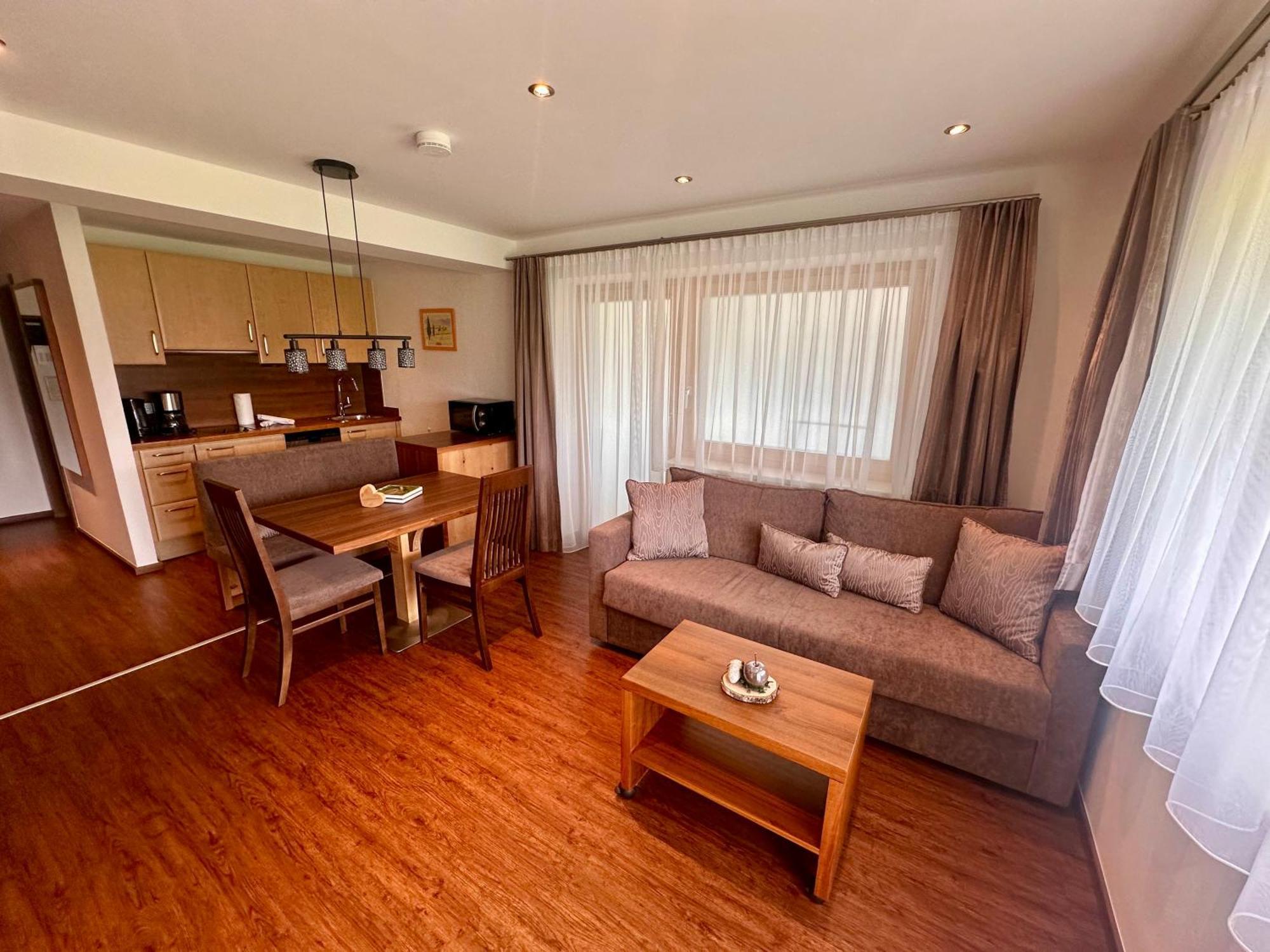 Aktiv Apartments Лойташ Екстериор снимка