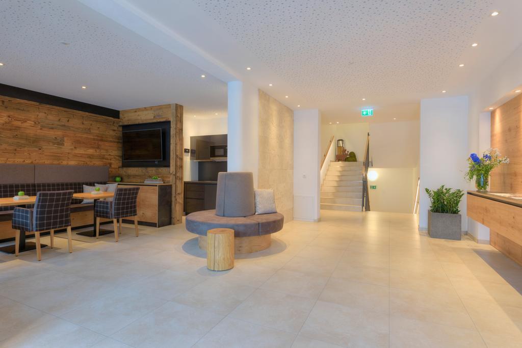 Aktiv Apartments Лойташ Екстериор снимка